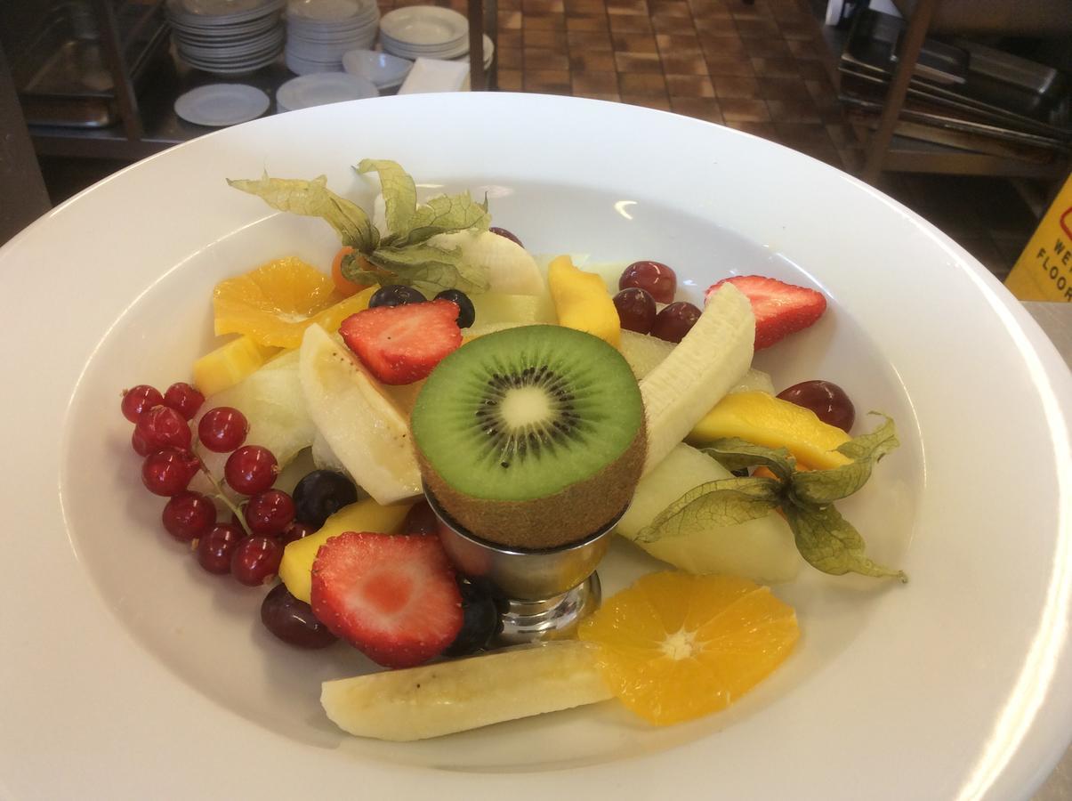 The Coach & Horses Inn Chislehampton ภายนอก รูปภาพ